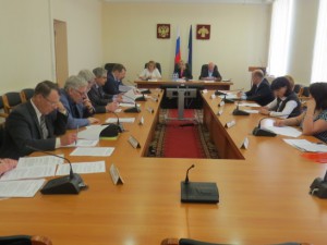 30 мая в Сыктывкаре состоялось заседание Республиканской трехсторонней комиссии по регулированию социально-трудовых отношений.