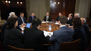 Президент РСПП Александр Шохин принял участие во встрече премьер-министра РФ Дмитрия Медведева с членами Экспертного совета при правительстве РФ