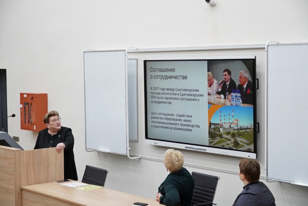 SLI-kabinet4.jpg SLI-kabinet4.jpg