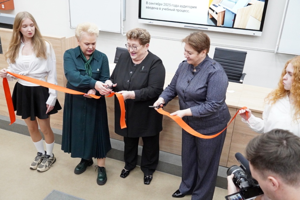 SLI-kabinet5.jpg SLI-kabinet5.jpg