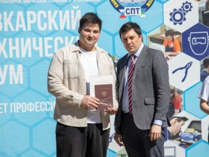 30 июня 2026 года Сыктывкарский политехнический техникум отметил знаменательное событие – торжественную церемонию вручения дипломов и чествование лучших выпускников 2026 года.